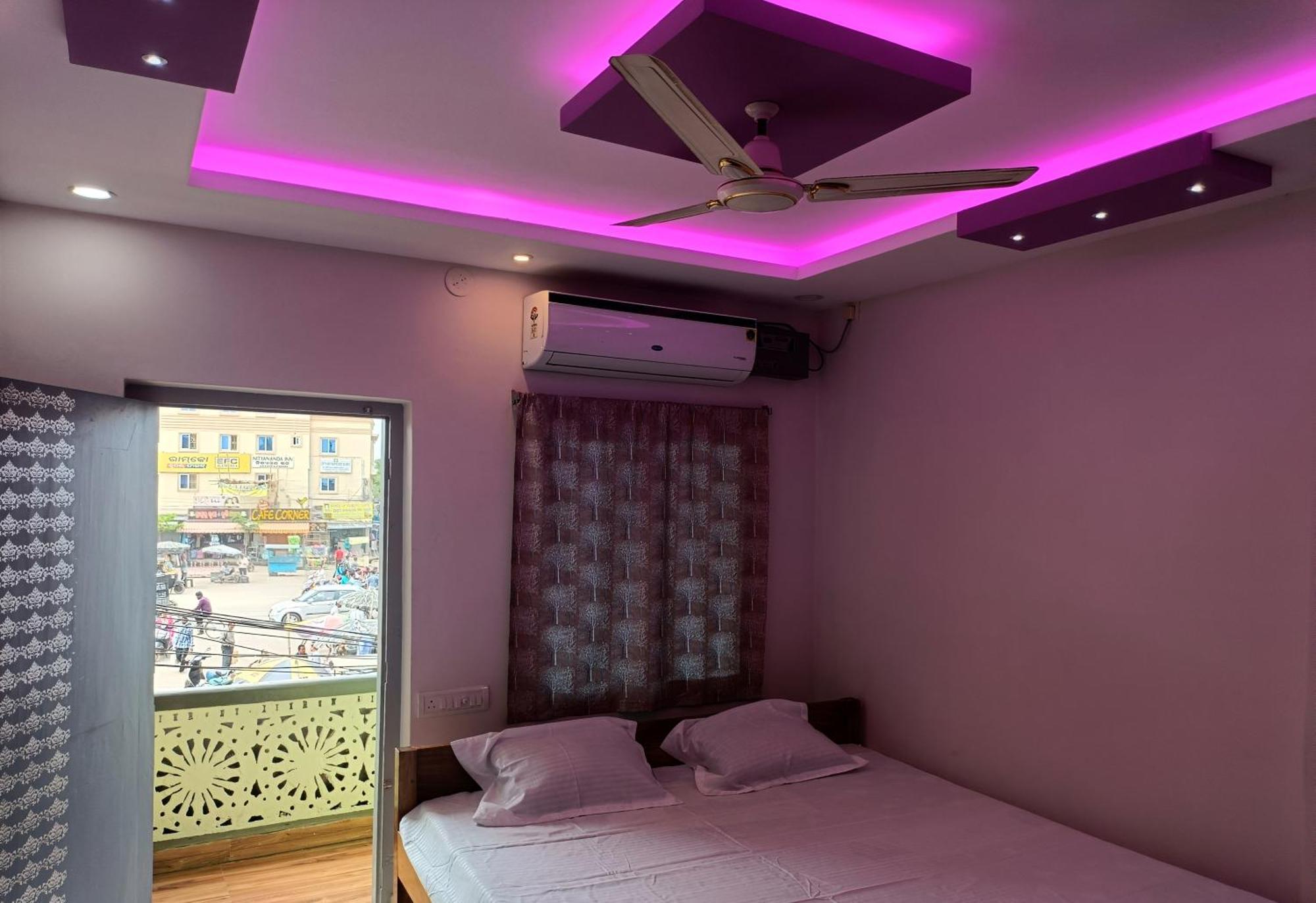 Hotel Grand View Puri Eksteriør billede
